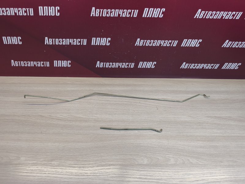 Тяга замка двери