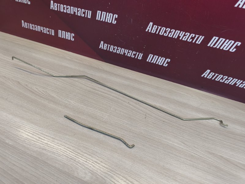 Тяга замка двери