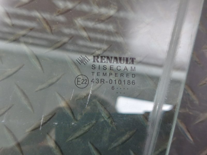 Стекло двери