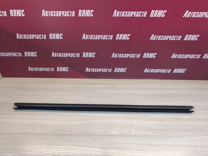 Уплотнитель стекла двери внутренний