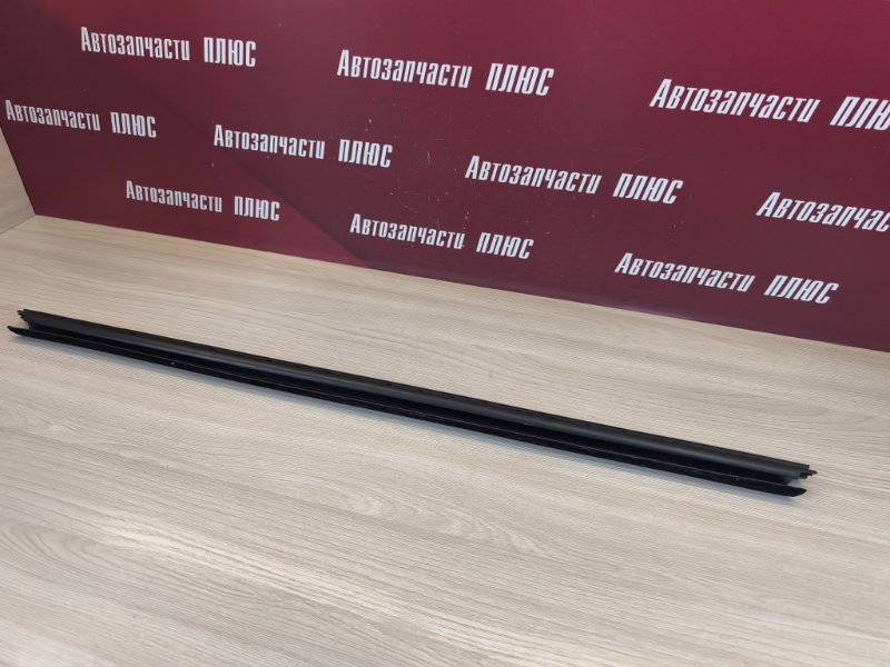 Уплотнитель стекла двери внутренний