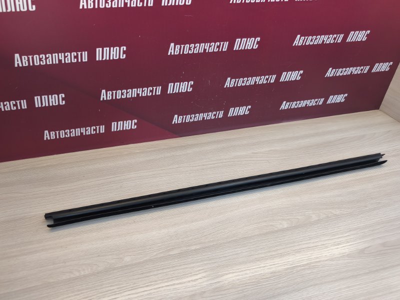 Уплотнитель стекла двери внутренний