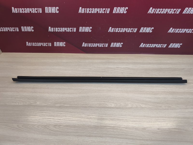 Уплотнитель стекла двери внутренний