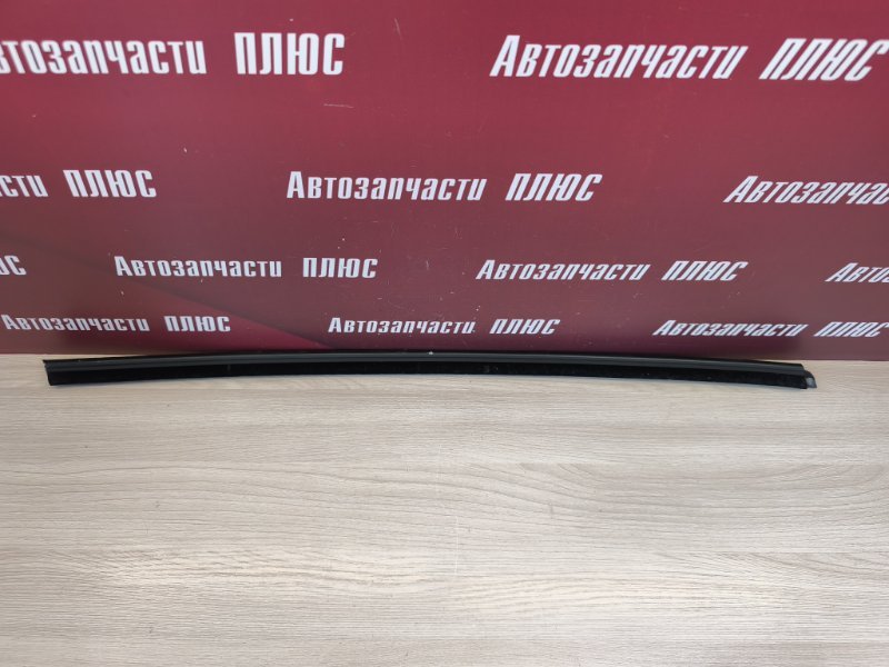 Уплотнитель стекла двери внешний