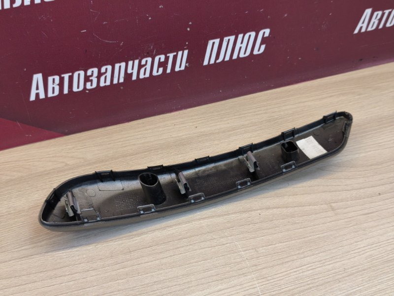 Накладка внутренней ручки двери