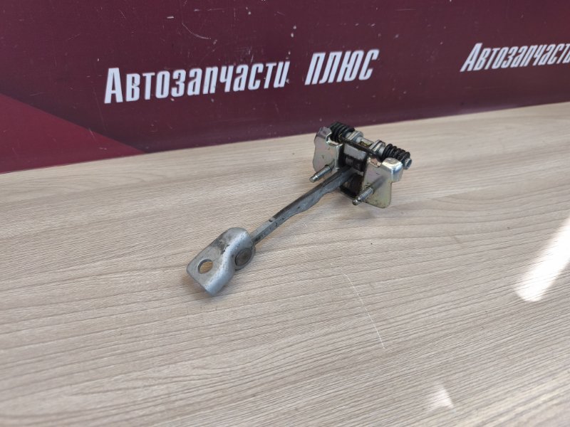 Ограничитель двери