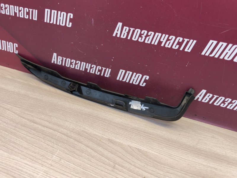 Планка под фару