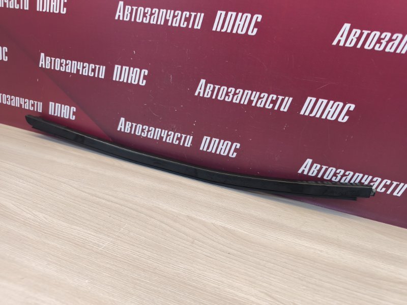 Уплотнитель стекла двери внешний