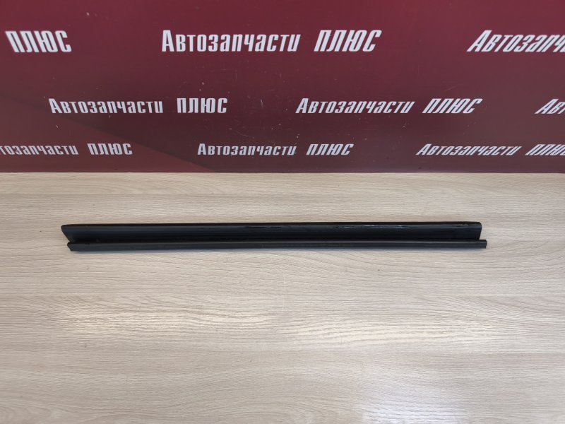 Уплотнитель стекла двери внутренний