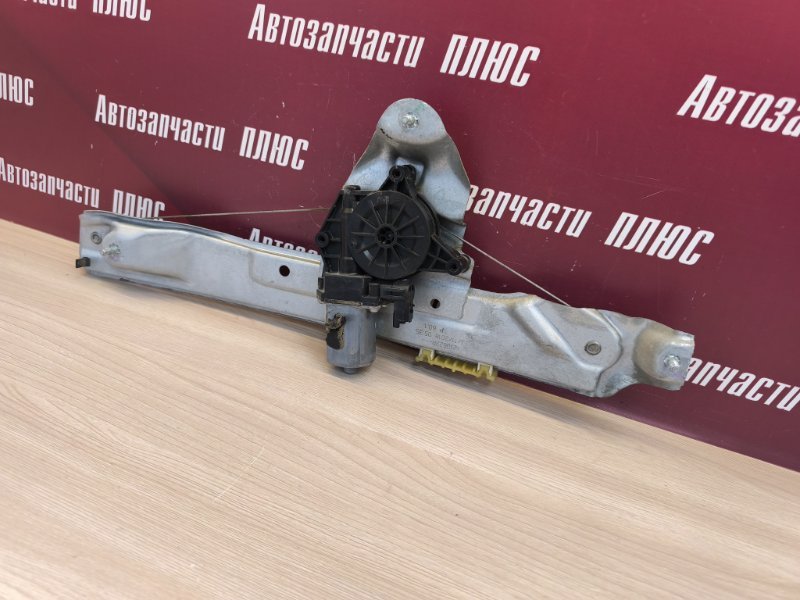 Стеклоподъемник    двери