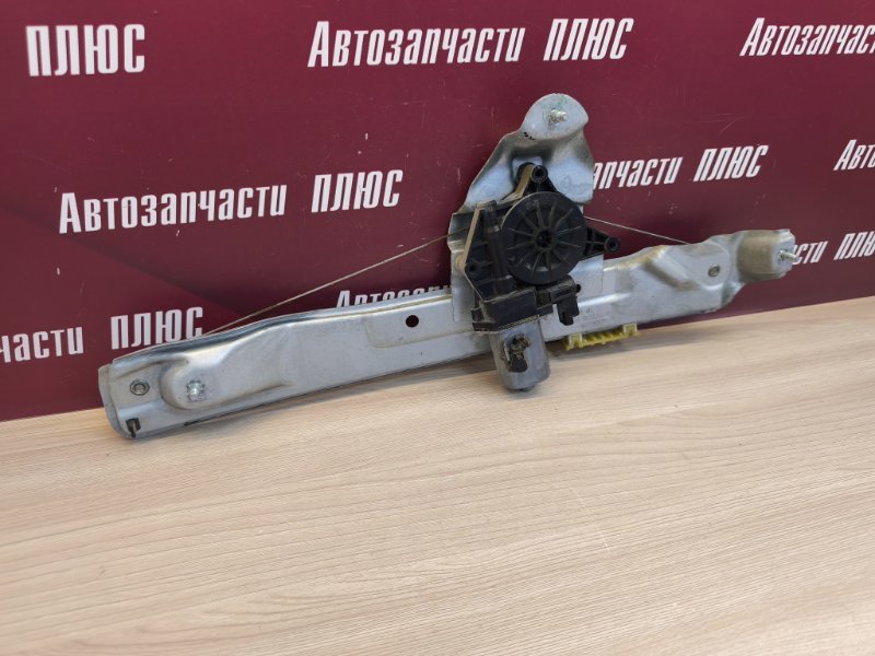 Стеклоподъемник    двери