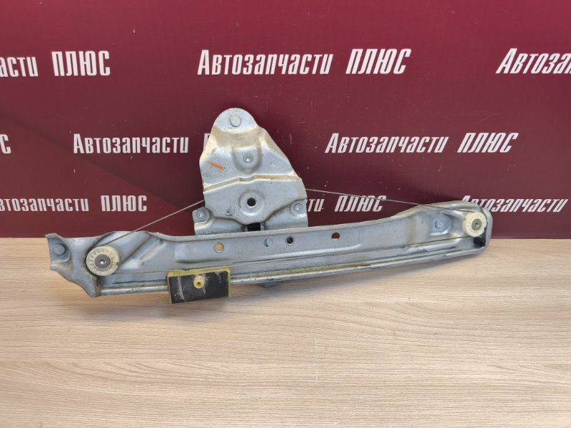 Стеклоподъемник    двери