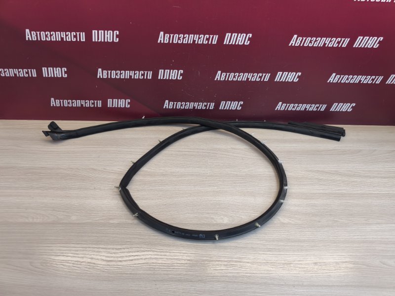 Уплотнитель двери