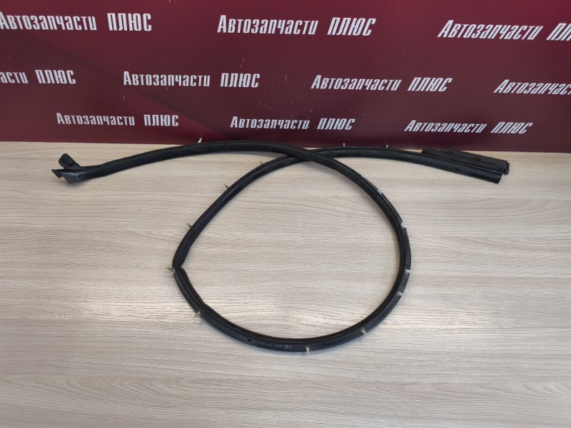 Уплотнитель двери