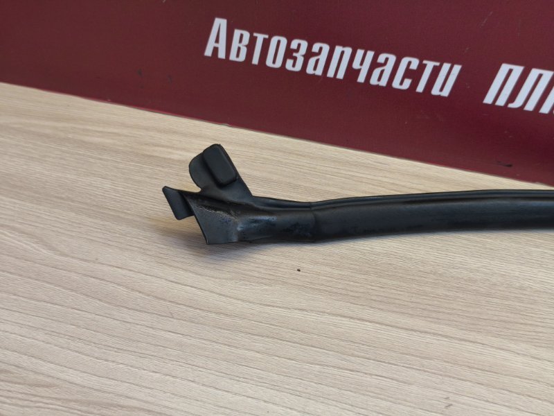 Уплотнитель двери