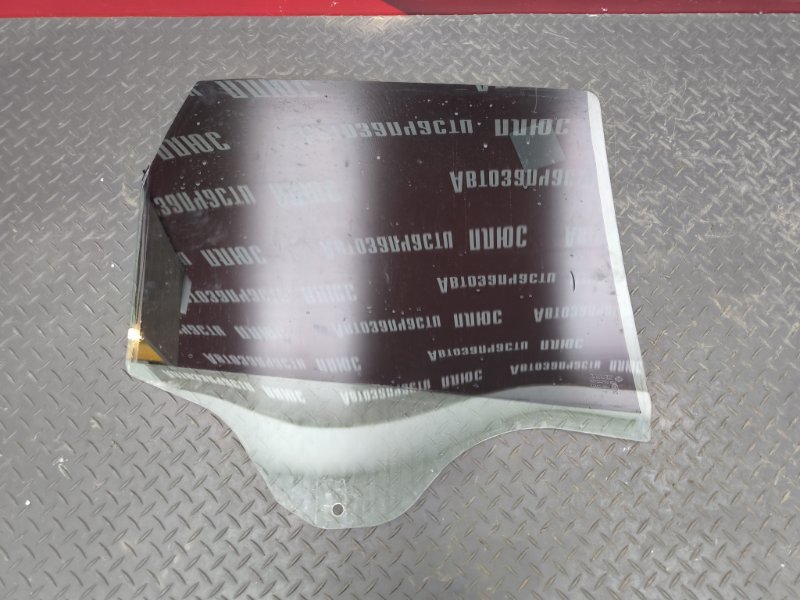 Стекло двери