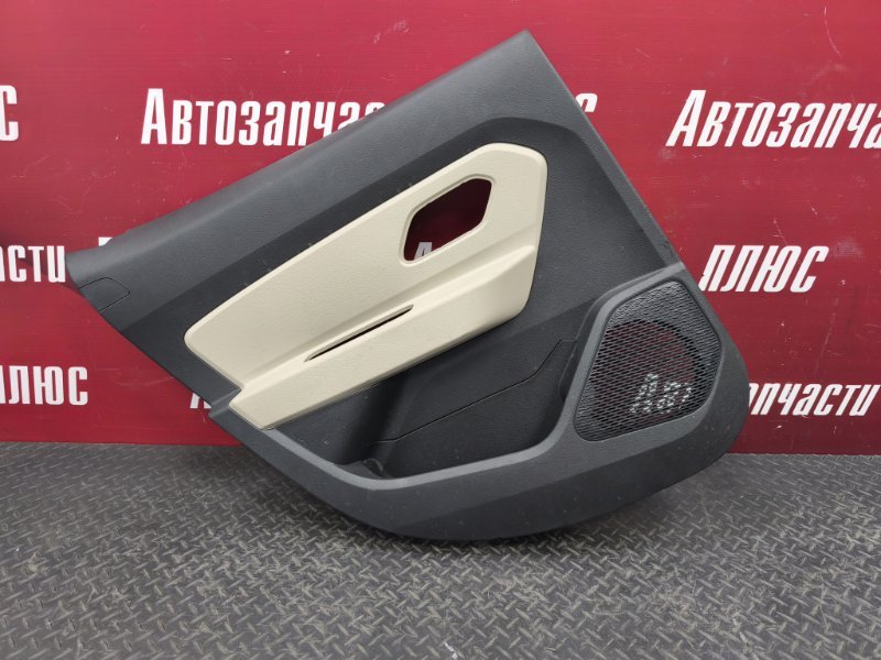 Обшивка боковой двери