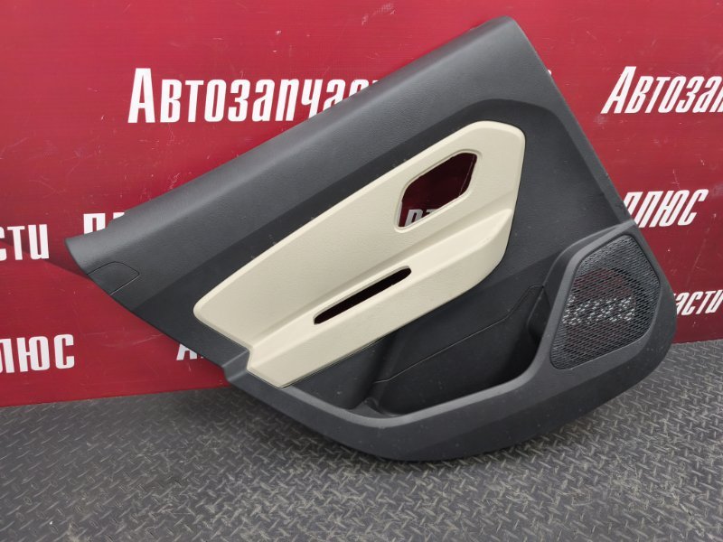 Обшивка боковой двери