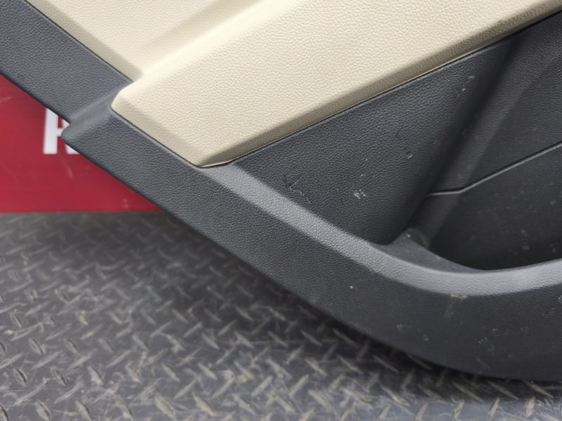 Обшивка боковой двери