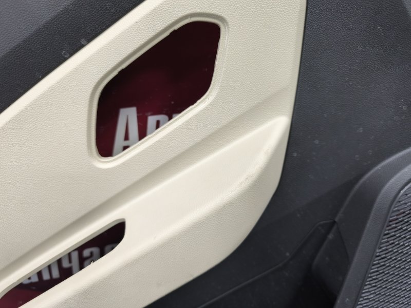 Обшивка боковой двери