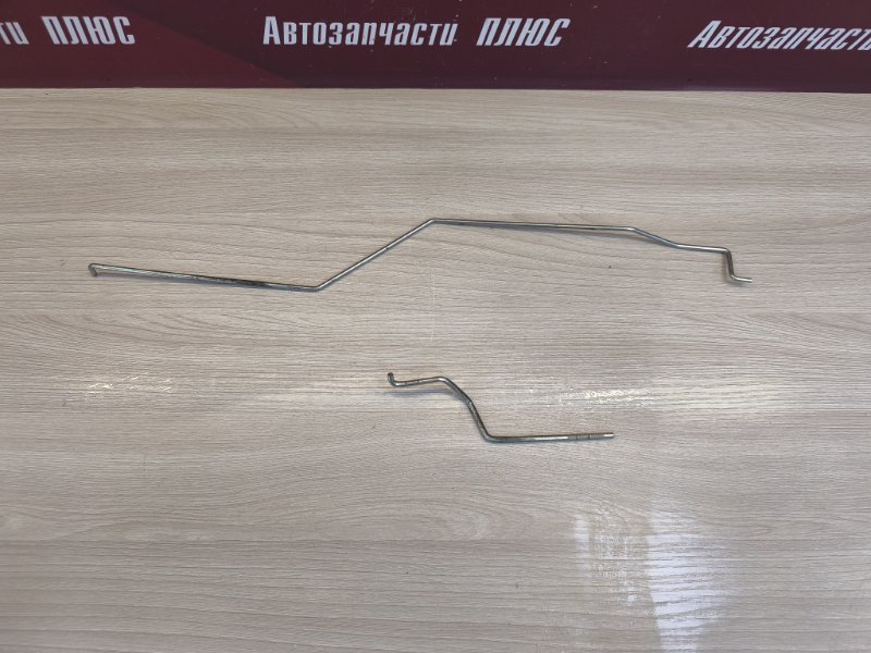 Тяга замка двери