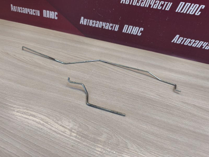 Тяга замка двери