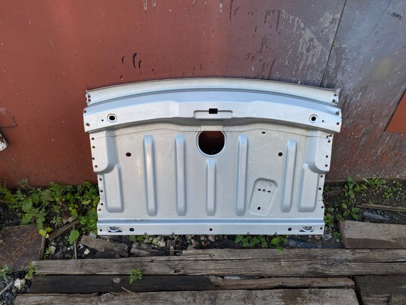 Задняя полка