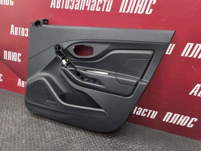 Обшивка боковой двери