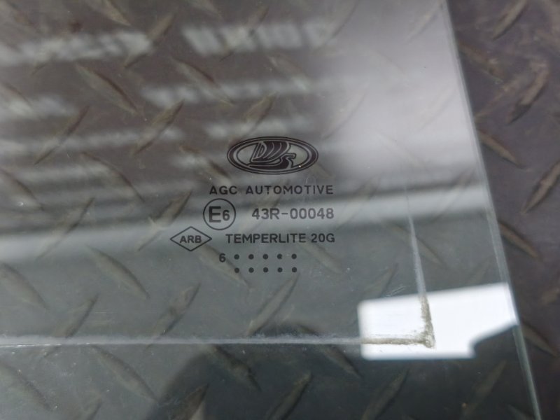 Стекло двери