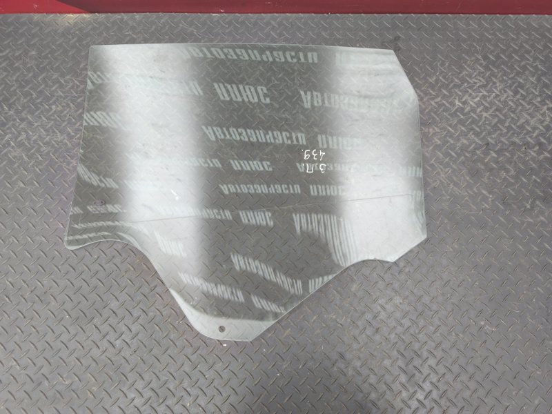 Стекло двери