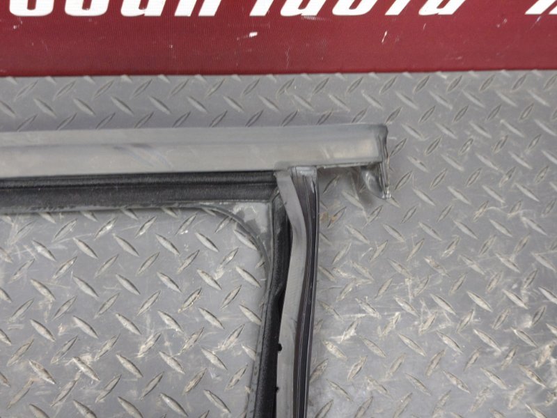 Уплотнитель рамки двери