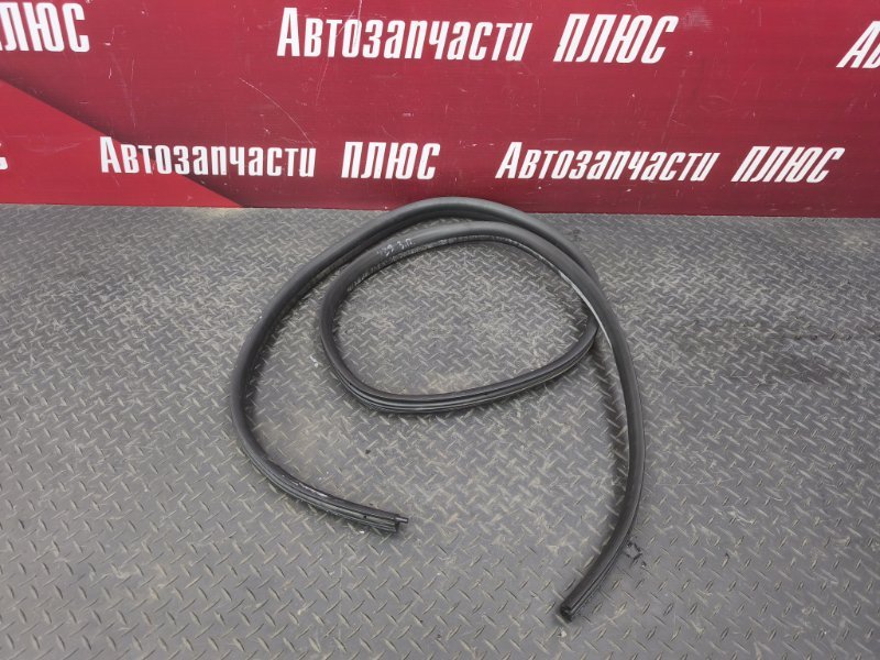 Уплотнитель проема      двери