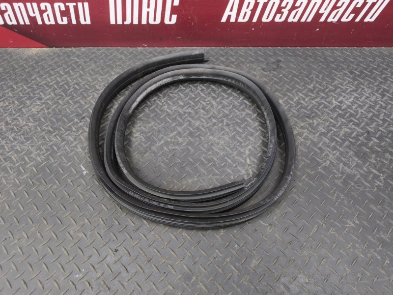 Уплотнитель проема      двери