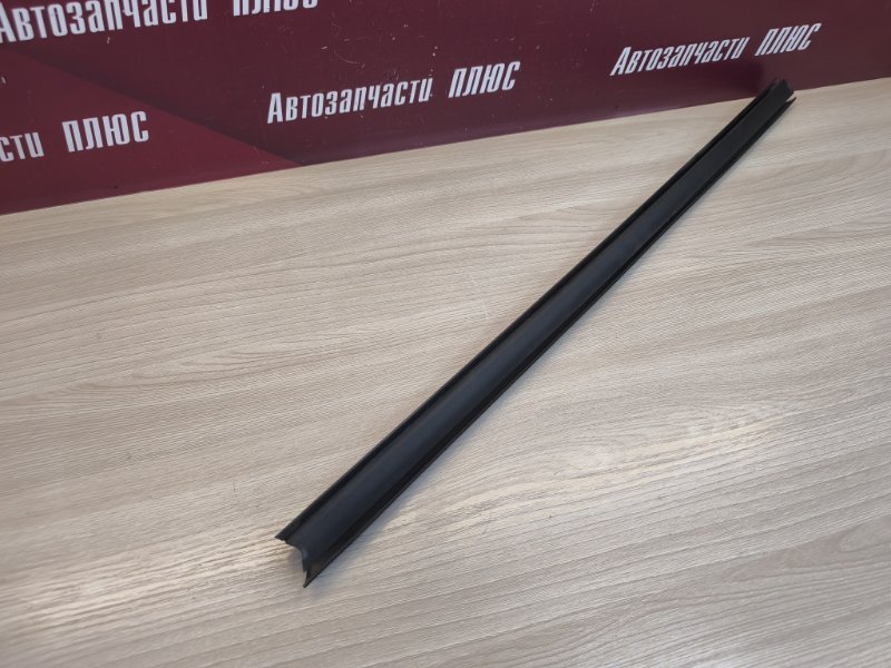 Уплотнитель стекла двери внутренний