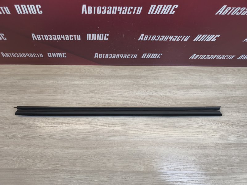 Уплотнитель стекла двери внутренний