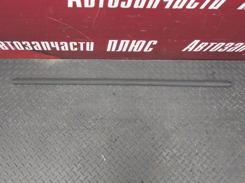 Уплотнитель стекла двери внешний