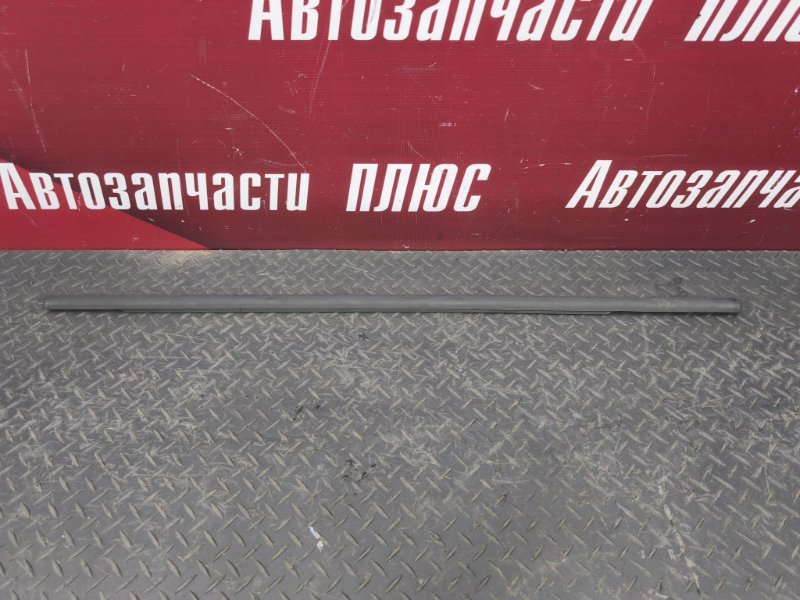 Уплотнитель стекла двери внешний