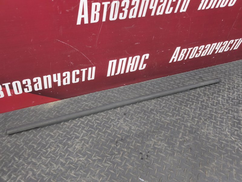 Уплотнитель стекла двери внешний
