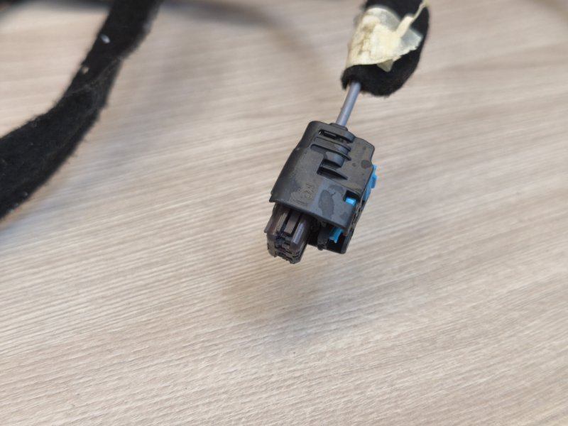 Проводка двери