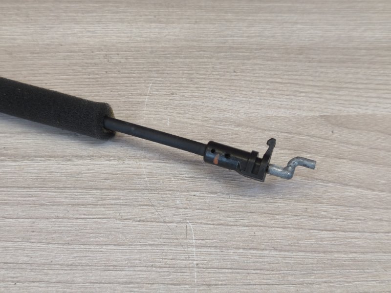 Трос замка двери