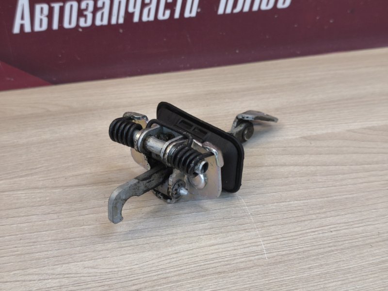 Ограничитель двери