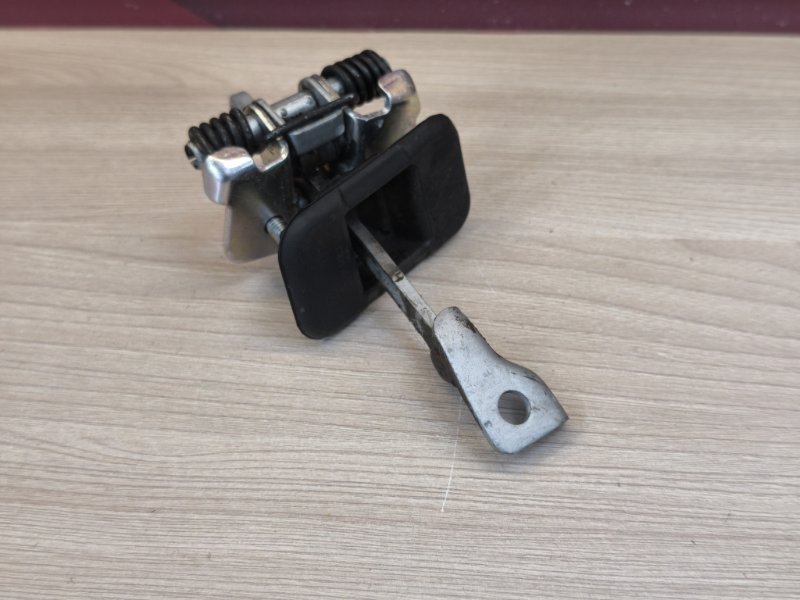 Ограничитель двери