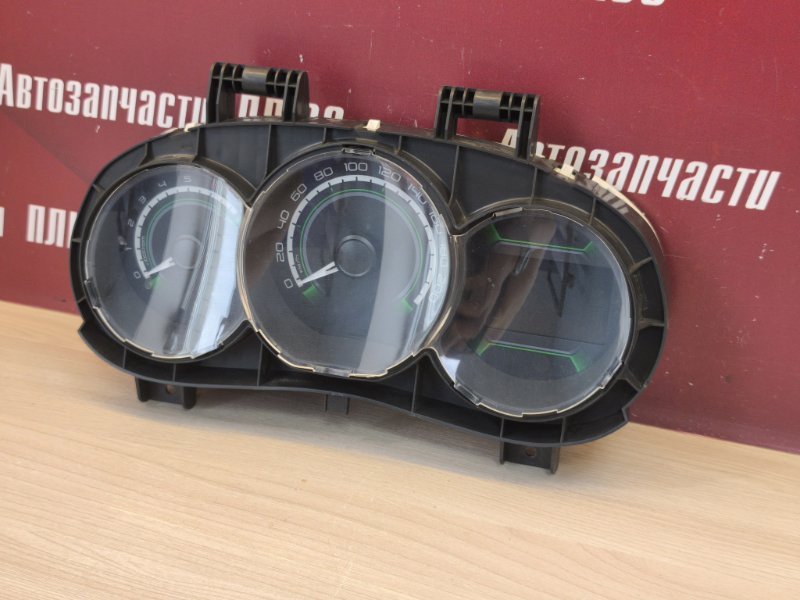 Щиток приборов