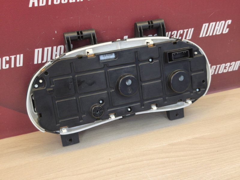 Щиток приборов