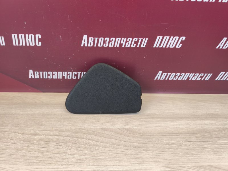 Крышка блока предохранителей