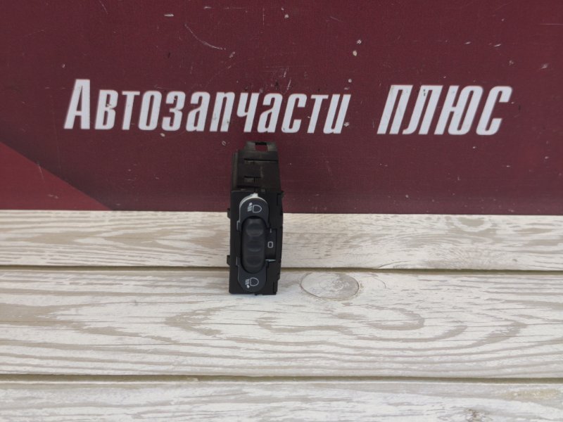 Кнопка корректора фар