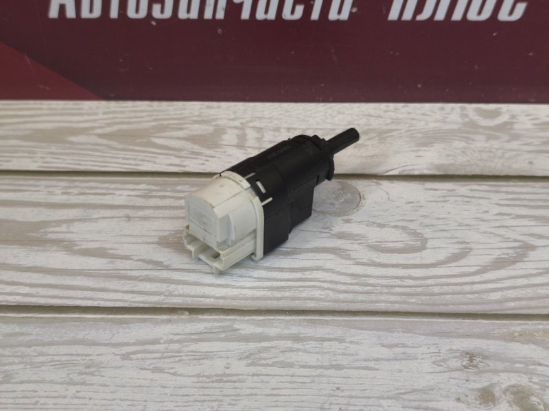 Датчик педали тормоза