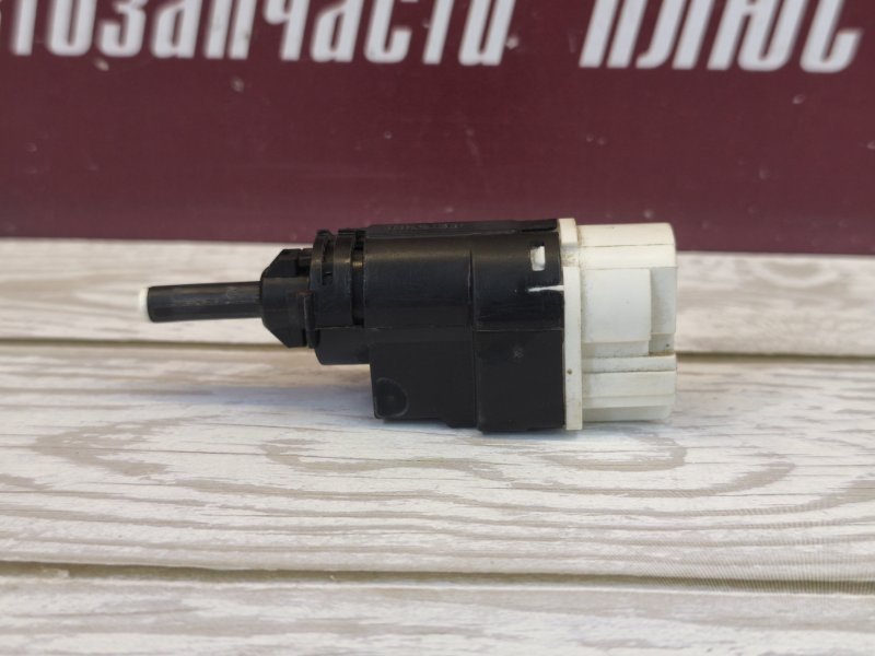 Датчик педали тормоза