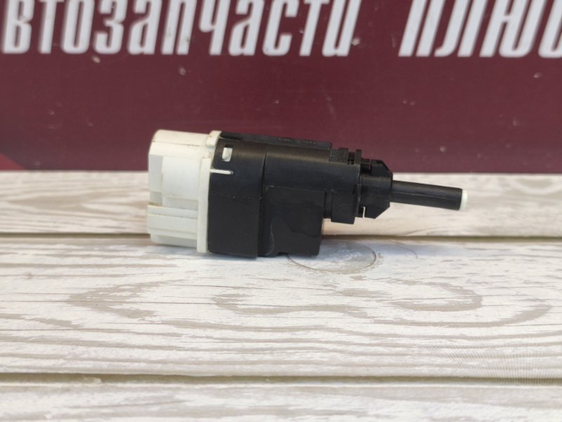 Датчик педали тормоза