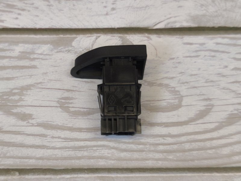 Кнопка аварийной сигнализации